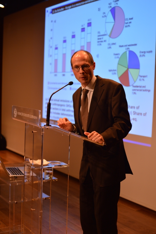 Olivier de Schutter durante una conferencia en la Fundación Calouste Gulbenkian de Lisboa, mayo 2012. CIDAC